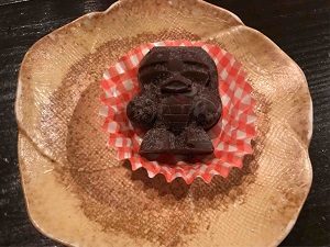 ガンダム食堂タムラ店長手作りのアッガイ型チョコレート